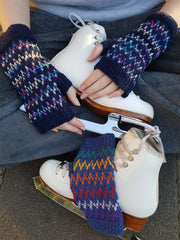 Leaflet P257 - Countrywide Yarns Fingerless Gloves