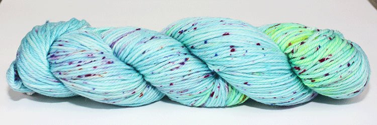 Fiori DK IV Hand Dyed 074 - Bubble Gum Cream - Mooroolbark Wool