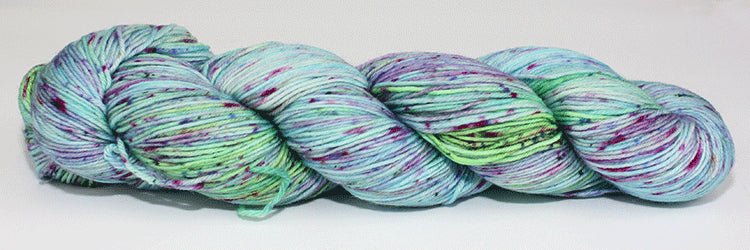 Fiori Sock Hand Dyed 074 - Bubble Gum Cream - Mooroolbark Wool