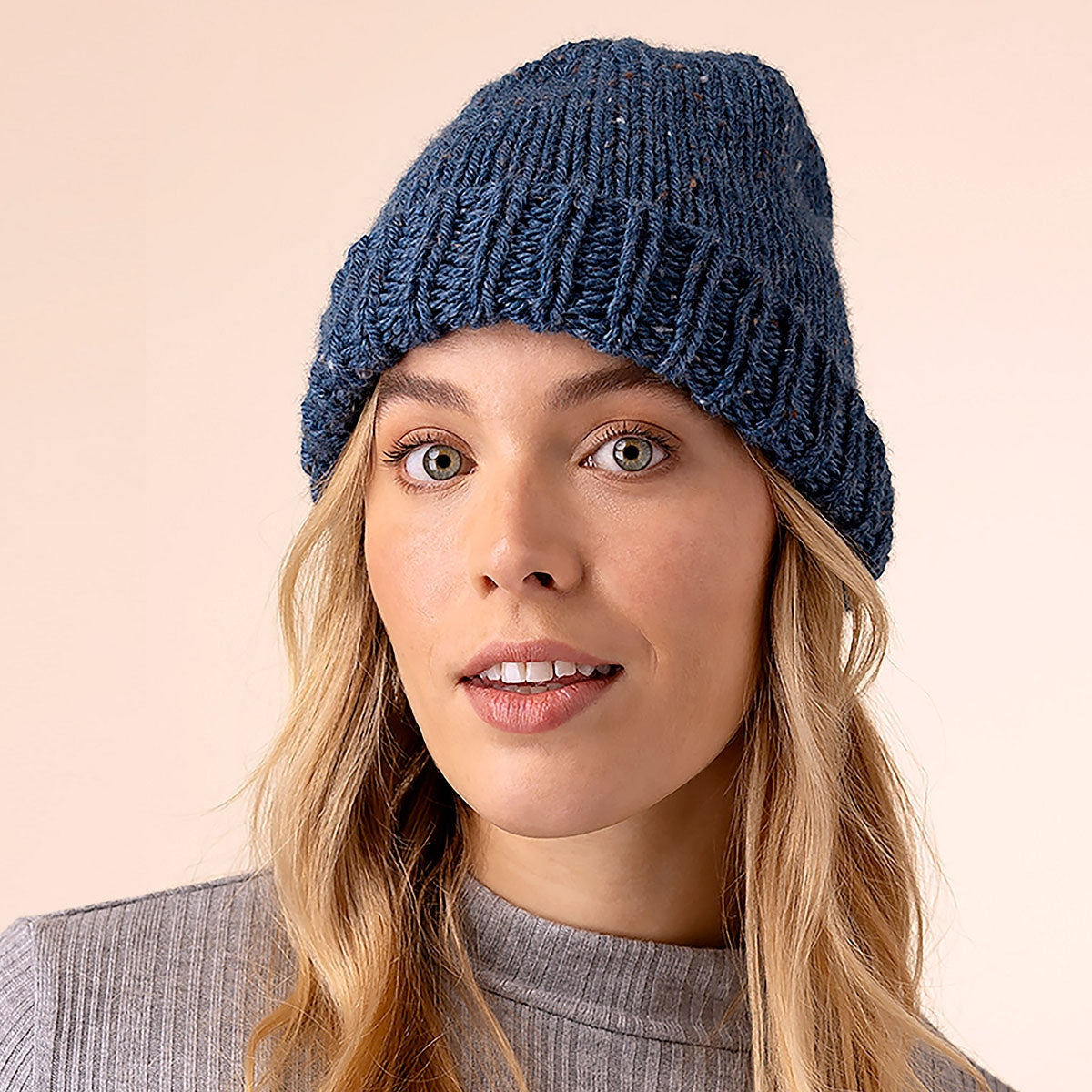 FREE Download - Leaflet - Patons Coastal Beanie