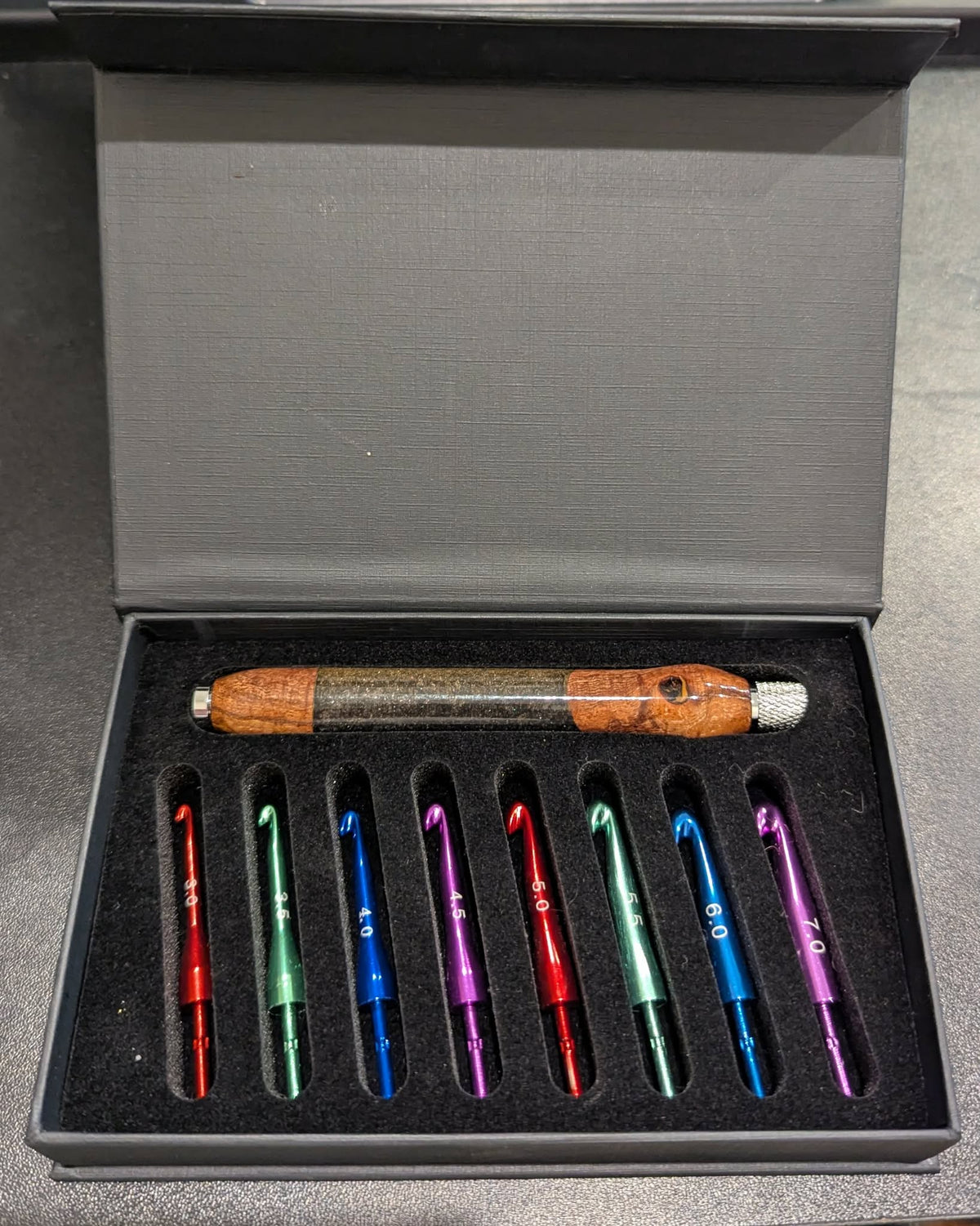 Interchangeable Crochet Hook Set - 9 Piece - 3025/B333 Flange nut - Blackwood Hybrid - Mooroolbark Wool