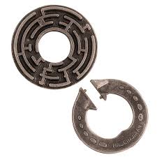 metal_maze_discs_brass_fidget_5fcbfa54-5450-4509-b094-927b7b10beaf
