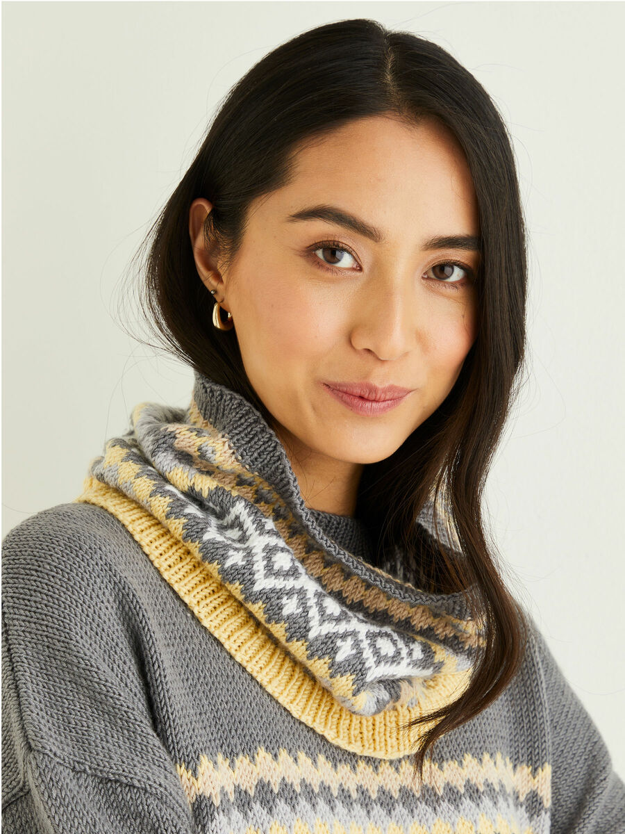 Leaflet 10500 - Sirdar Fair Isle Snood